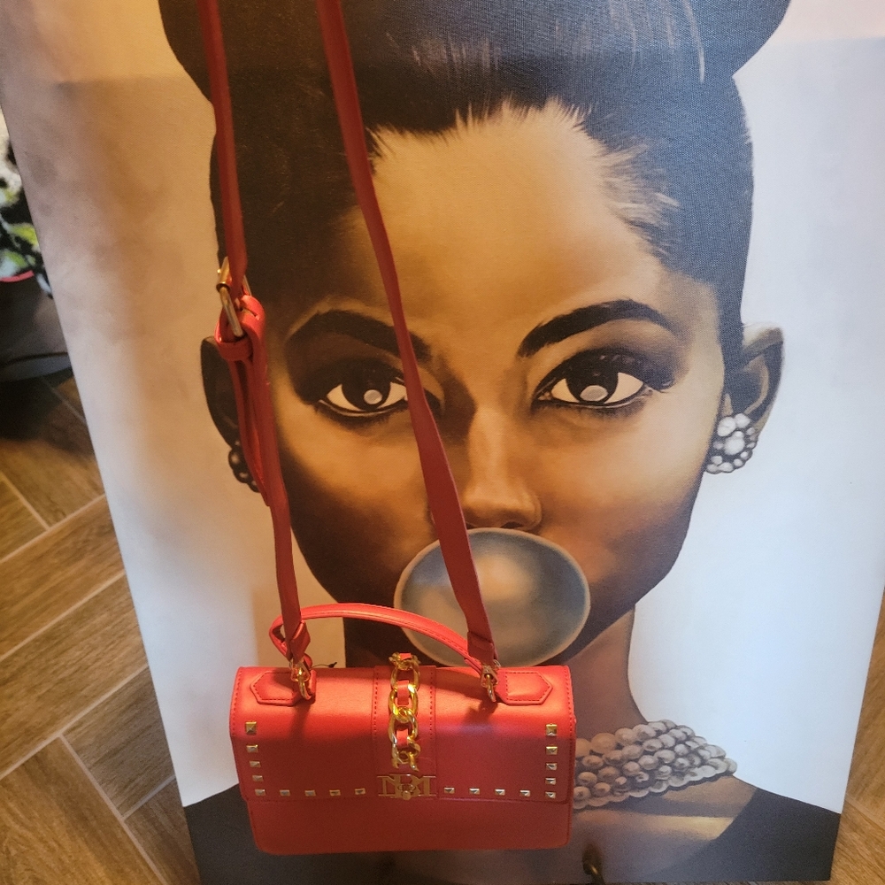 NWT Badgley Mischka comes with cross body strap. - Picture 10 of 10